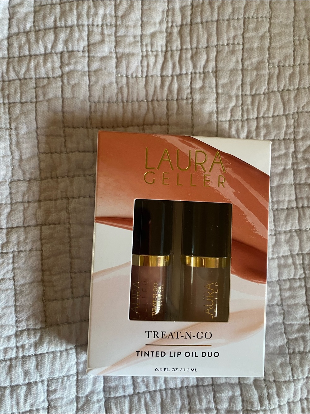 Laura Geller Tinted Lip Oil Duo - A game and high stakes